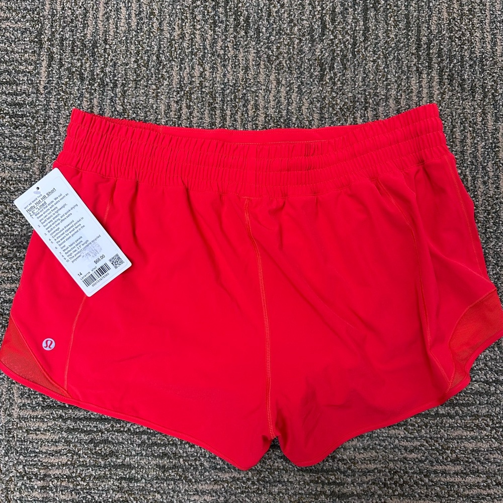 Lululemon Hotty Hot HR Short  2.5 inch
